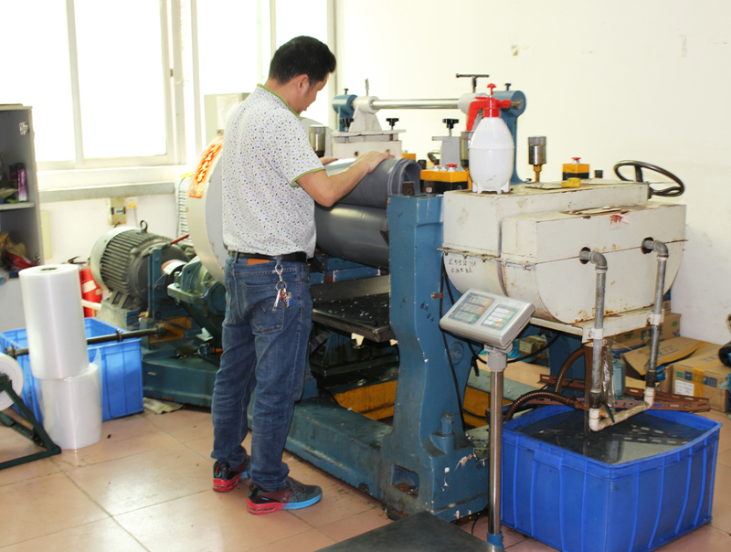 煉膠機(jī)