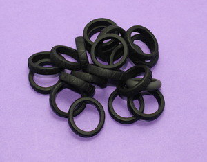 專業(yè)鼠標(biāo)膠圈廠家深圳液態(tài)硅膠雜件