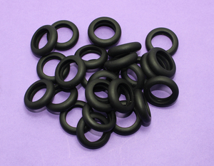 廠家定制深圳液態(tài)硅膠雜件鼠標(biāo)膠圈 鼠標(biāo)滾輪膠套